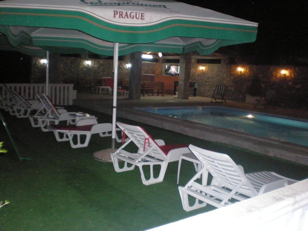 Apartments Vila Lazarevic Τίβατ Εξωτερικό φωτογραφία