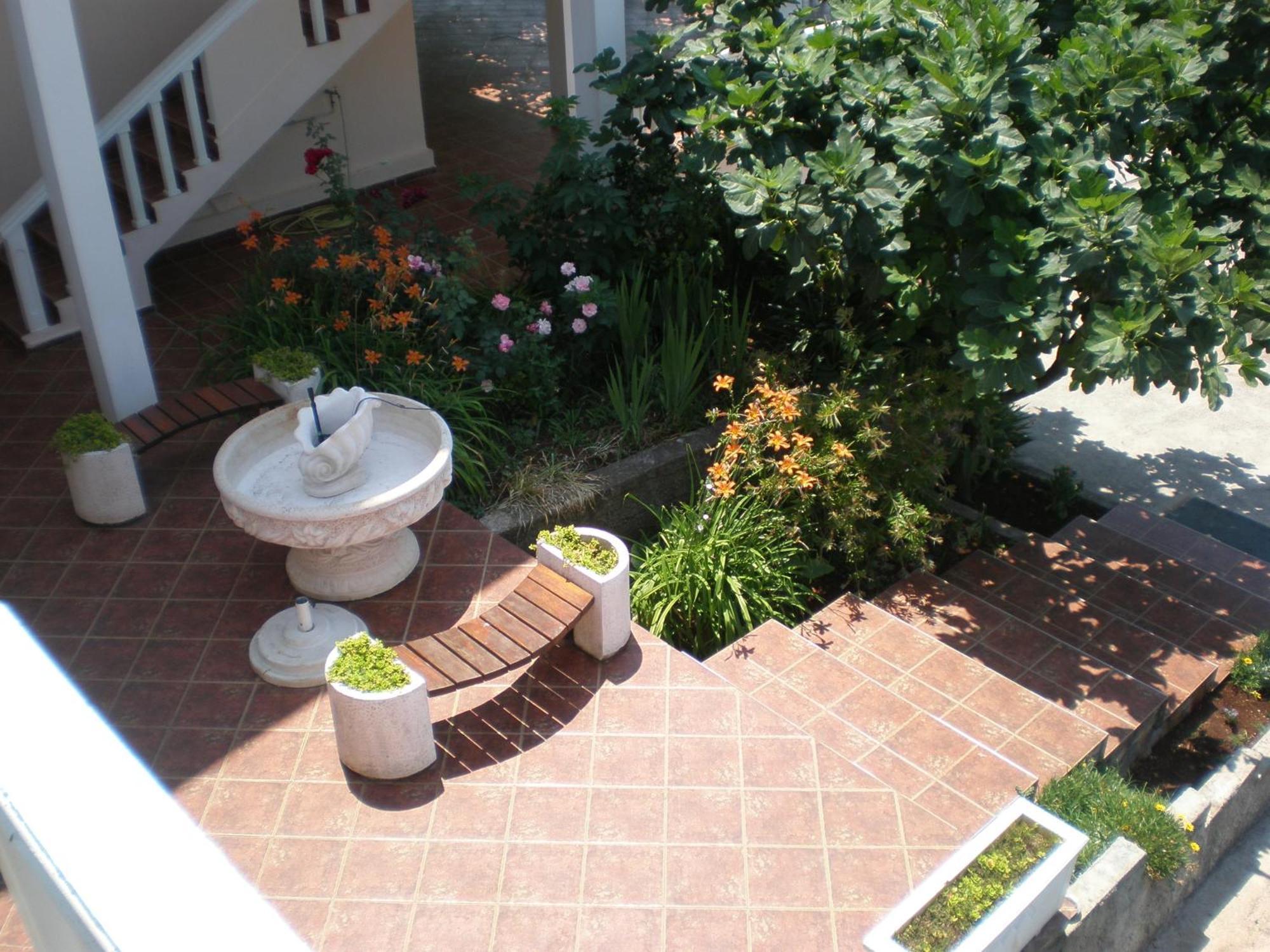 Apartments Vila Lazarevic Τίβατ Εξωτερικό φωτογραφία