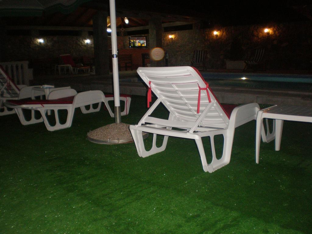 Apartments Vila Lazarevic Τίβατ Εξωτερικό φωτογραφία